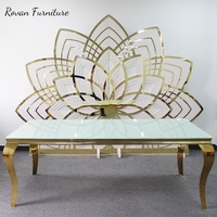 Table rectangulaire de luxe en acier inoxydable doré titane pour mobilier d'événements modernes