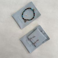Ensemble de contenants pour bijoux en microfibre avec logo personnalisé pochette d'affichage pour cartes pochettes cadeau à boutons pour emballage de boucles d'oreilles et collier