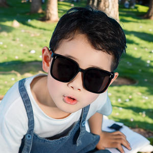 Gm แว่นกันแดดเด็กแบบเต็มกรอบกรอบทีพีอี เลนส์ ทีเอซี ยูวี 400 ป้องกันรังสียูวี 400 สำหรับทุกเพศประเภท 3 - Product Image 2
