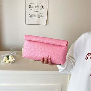 Bolsos de mano baratos y famosos de tendencia 2025 para mujer, bolsos de mensajero rectangulares de color puro. - Product Image 2