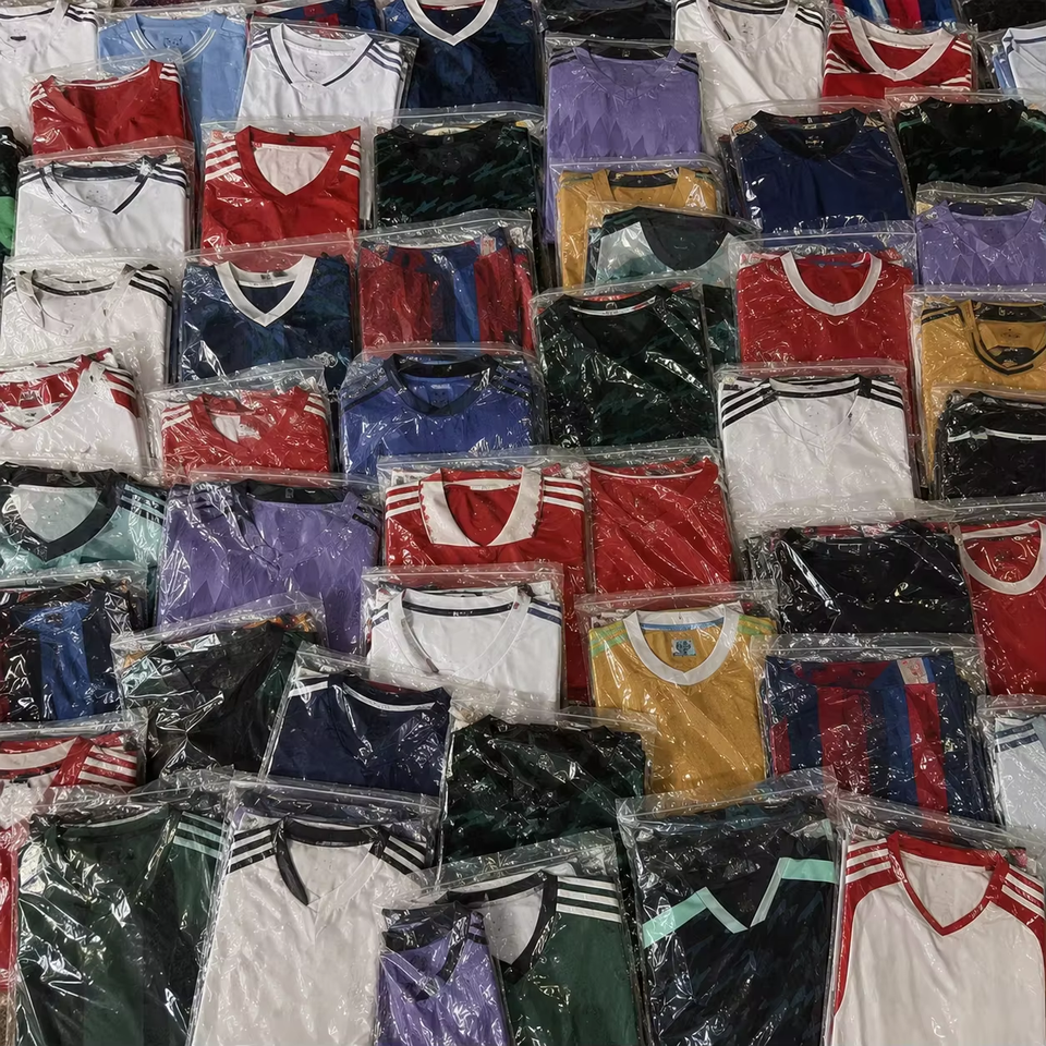 premium-club-style-football-jerseys-high-quality-football-team-kits