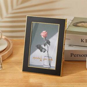 Marco de <span class=keywords><strong>Fotos</strong></span> Rectangular de Aleación de Aluminio, Elegante y Sutilmente Lujoso para Retratos de 6-7 o 8 Pulgadas; <span class=keywords><strong>Imprime</strong></span> <span class=keywords><strong>tus</strong></span> <span class=keywords><strong>Fotos</strong></span> y Úsalas Encuadernadas - Product Image 4