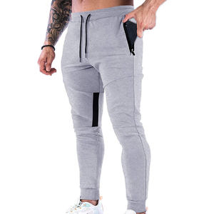 Jogging léger pour homme avec logo personnalisé, coupe ample, ourlet ouvert, taille élastique, poche cachée, 100% coton - Product Image 1