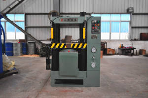 Pour Vertical Hydraulique Simple <span class=keywords><strong>Action</strong></span> Quatre Piliers PLC Contrôle Élevant Haute Précision En Acier Inoxydable Pièce De Monnaie Gaufrage Nouveau - Product Image 5