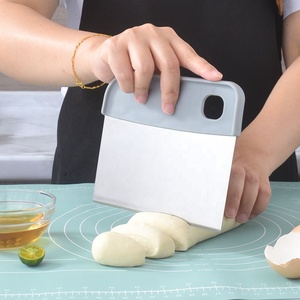 Cortador de masa de acero inoxidable de 3 piezas, raspador de crema, juego de herramientas de repostería para hornear pasteles para hornear en el hogar, juego de herramientas 3 en 1 - Product Image 4