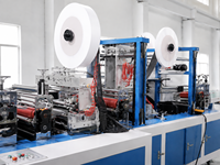 Machine de fabrication de bavoirs jetables non tissés imperméables entièrement automatique à servomoteur 25-45 pièces/min CE