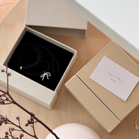 Boîte à bijoux coulissante personnalisée en carton rigide, papier laminé spécial, découpe, marquage à chaud, UV, emballage avec logo personnalisé
