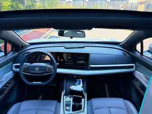 <span class=keywords><strong>Changan</strong></span> <span class=keywords><strong>UNI</strong></span>-<span class=keywords><strong>T</strong></span> Edición Premium 2021-2024, SUV Diésel con Neumáticos, Volante a la Izquierda, Asientos de Cuero, Techo Panorámico - Product Image 2