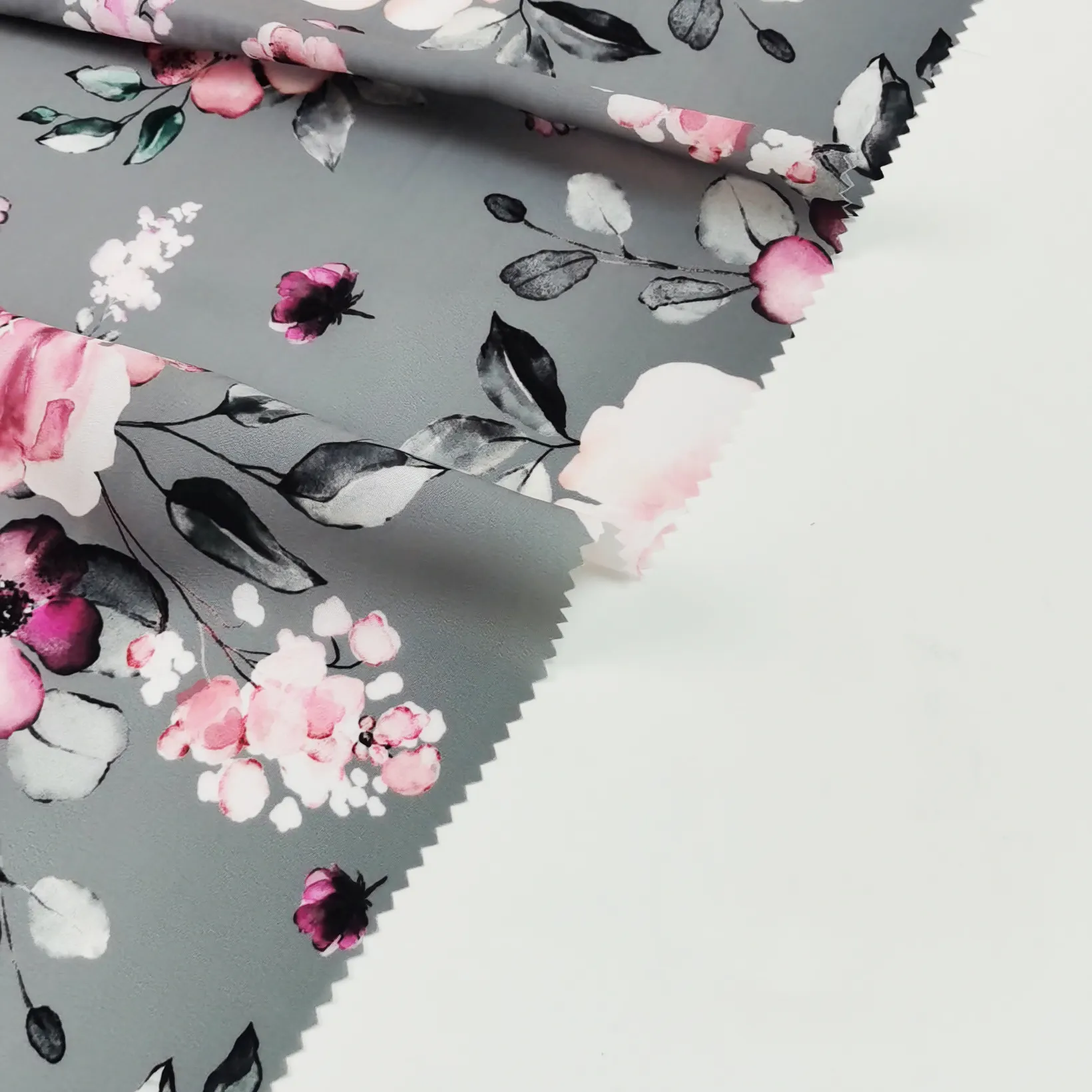 Tissu crêpe floral koshibo en polyester froissé léger au toucher doux de haute qualité pour robe de dame