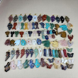 Pendentif en cristal sculpté en pierres précieuses assorties, fait à <span class=keywords><strong>la</strong></span> main, en <span class=keywords><strong>pierre</strong></span> naturelle, œil <span class=keywords><strong>de</strong></span> tigre, améthyste, <span class=keywords><strong>opale</strong></span>, petit pendentif en forme <span class=keywords><strong>de</strong></span> poisson pour <span class=keywords><strong>la</strong></span> fabrication <span class=keywords><strong>de</strong></span> bijoux - Product Image 1