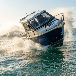 Nouveau bateau de pêche en aluminium soudé Profisher 7,5 m (25 pieds) - Bateau de sport de luxe à cabine pour la pêche en haute mer - Product Image 2