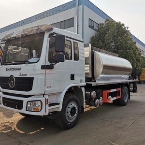 Camion épandeur d'asphalte SHACMAN L3000, camions pulvérisateurs de bitume chauffés à vendre - Product Image 1