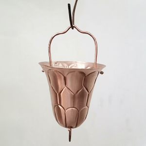 Chaîne de pluie décorative en cuivre gaufré pour gouttière extérieure, système de drainage métallique suspendu pour jardin et maison - Product Image 1