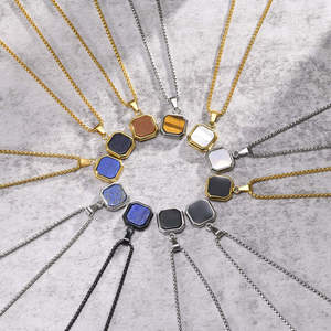 Joyería de moda para hombre, colgante de piedra turquesa cuadrada de eslabones de acero inoxidable chapado en oro de 18 quilates, collar de abalorios de concha acrílica - Product Image 3