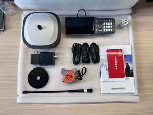 เครื่องติดตามสัญญาณหลายความถี่แบบมืออาชีพ G990II แบบสำรวจอิเล็กทรอนิกส์ E800 GNSS RTK พร้อมวิทยุภายใน7W - Product Image 1