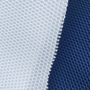 Couvre-lit matelassé blanc et gris en tissu maille 3D Air Spacer, certifié GRS, antibactérien, épais, pour lit - Product Image 2
