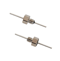 Filtre EMI de type fileté 150nF X7R 50V pour circuits électroniques de précision.