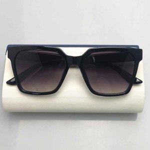 แว่นกันแดดทรงสี่เหลี่ยมสไตล์เรโทรบังแดดปรับแต่งได้2024แว่นกันแดดทรงโอเวอร์ไซส์ลายสัตว์ประหลาดแฟชั่นอ่อนโยนเกาหลี - Product Image 3