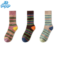 Großhandel Bunte Flauschige Nerz-Fleece Gestrickte Socken Warme Alltagssocken Herbst Winter Maßgefertigte Damen-Crew-Socken