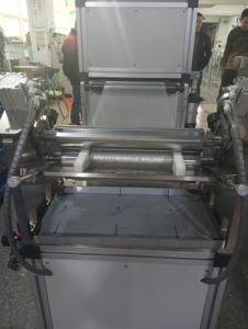 מכונת למינציה דיגיטלית גמישה מסוג Roll to Roll עם להב קומא, 2 מטרים, מכונת ציפוי הידרוג'ל עם תנור, למכירה במפעל - Product Image 6