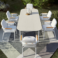 Ensemble de table et chaises de jardin en aluminium durable et moderne pour hôtel et villa