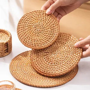 FF2321 Wholesales Handmade Natural Rattan Coasters Wicker Boho Table Mat Kitchen Restaurant Round Woven Placemats