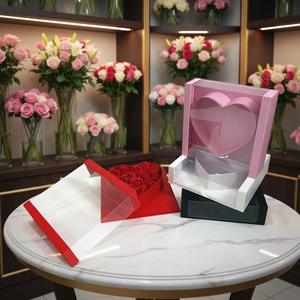 Scatola per Fiori in PVC Trasparente di Alta Qualità, Quadrata e a Forma di Cuore, Confezione Regalo per Rose, Scatola per Bouquet per San Valentino - Product Image 1
