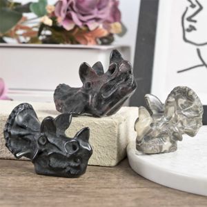 Crânes en cristal de 60 mm de haute qualité en gros, style vintage, crânes triangulaires sculptés en pierres précieuses pour la décoration de voitures et de maisons - Product Image 2