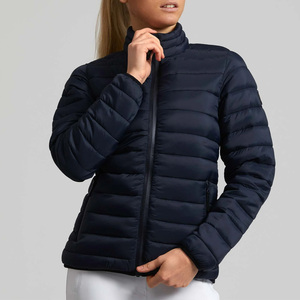 Veste matelassée pour femme Winter Glow avec un ajustement doux et chaud, style confortable pour tous les jours, parfaite pour les promenades quotidiennes et les temps froids - Product Image 4