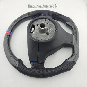 Volante de fibra de carbono perforada con franja superior tricolor, el más popular, para BMW E46. - Product Image 5