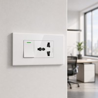 Placa de Pared de Montaje Oculto Kolani 120 de Doble Módulo, Interruptor de un Botón y Enchufe Universal de 3 Pines para Varios Países, Panel Blanco de PC