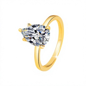 Anillo de Moissanita con Forma Geométrica de Lujo, Engaste de Cinco Garras para Mujer, Chapado en Oro de 18K, Plata de Ley 925 - Product Image 4