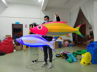 Poisson gonflable suspendu avec lumière led, dessin animé gonflable pour décoration à thème