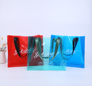 Nouveau sac fourre-tout à bandoulière transparent en PVC à la mode avec bouton-pression sac fourre-tout promotionnel transparent pour la plage offre exclusive! - Product Image 2