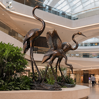 Sculpture de grue en bronze d'extérieur, statues d'oiseaux herons grandeur nature personnalisées pour la décoration de jardin, villa, hôtel, cour, parc, paysage