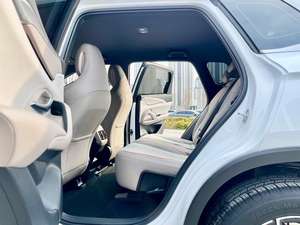 Venta al por mayor de coches usados en China: BYD Song Pro DM 2023 DM-i Champion Edition Híbrido Turbo Cuero R18 Interior Claro 71KM Tipo Líder - Product Image 5