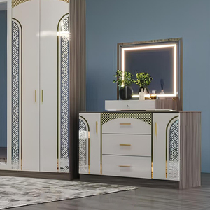 Ensemble complet de meubles de <span class=keywords><strong>chambre</strong></span> <span class=keywords><strong>à</strong></span> <span class=keywords><strong>coucher</strong></span> en bois de style turc, lit double, <span class=keywords><strong>chambre</strong></span> <span class=keywords><strong>à</strong></span> <span class=keywords><strong>coucher</strong></span> moderne de luxe, ensemble de meubles de <span class=keywords><strong>chambre</strong></span> <span class=keywords><strong>à</strong></span> <span class=keywords><strong>coucher</strong></span> taille king, vente en gros <span class=keywords><strong>à</strong></span> prix abordable - Product Image 4