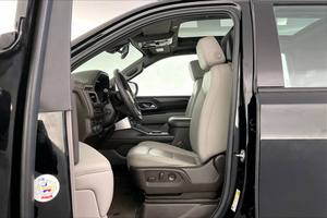 Auto usate economiche: <span class=keywords><strong>Chevrolet</strong></span> <span class=keywords><strong>Tahoe</strong></span> Z71 SUV 2022 pronta per la spedizione - Product Image 6