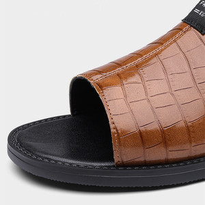 2025 estivi da <span class=keywords><strong>uomo</strong></span> in vera pelle nuove <span class=keywords><strong>scarpe</strong></span> da spiaggia antiscivolo e antiodore papà che pesca guida indossando due paia - Product Image 2