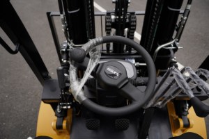 Fwd Dizel 1.5t Forklift 4 Çeker Dizel Forklift Kaldırma Yüksekliği Dizel Forklift 1.5 Ton 6 Metre 2 Kademeli Mast veya 3 Kademeli Mast 500 Mm - Product Image 5