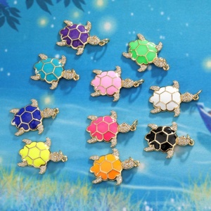 Bijoux Personnalisés en Promotion : Charmes Tortue en Acier Inoxydable Plaqué Or, Émail Coloré, Breloques DIY, Vente en Gros - Product Image 4