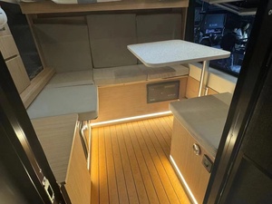 Camper de recogida de estilo deslizante duradero equipado con cocina deslizante y baño interior funcional - Product Image 5