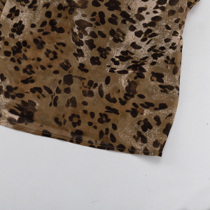 Blus Wanita Terbaru Kerah V Lengan Panjang Motif Leopard <span class=keywords><strong>2026</strong></span> Pakaian Kasual Musim Panas Bahan Sifon Atasan Wanita - Product Image 6
