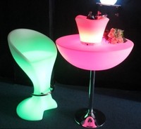 Barre lumineuse LED haute en plastique PE imperméable pour extérieur, lumineuse et décorative