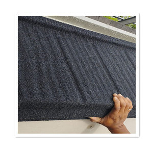 Tuile de toiture métallique durable revêtue de pierre colorée, matériau de toiture antirouille pour le projet de villa résidentielle en Jordanie - Product Image 6