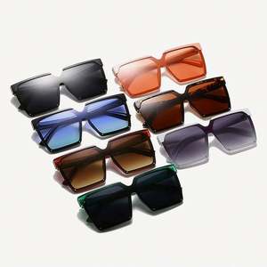 Gafas de Sol Cuadradas Extra Grandes con Logotipo Personalizado, Diseño Retro, Lentes de Una Pieza, Protección UV400, para Hombre y Mujer - Product Image 3