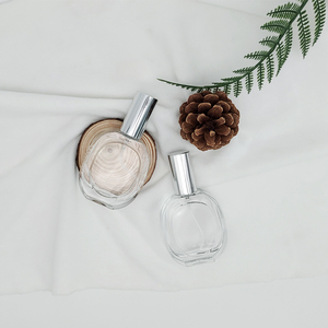 Kinh tế giá 50ml hình bầu dục rỗng chai nước hoa thiết kế mới bơm lại nước hoa container với bơm phun cho diffusers - Product Image 5