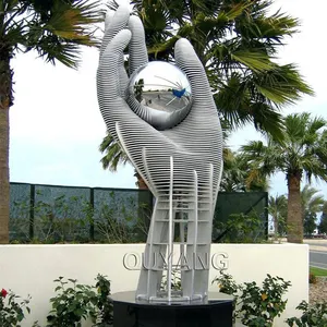 QUYANG 옥외 정원 장식 큰 크기 현대 디자인 금속 손 조각품 추상적인 스테인리스 동상