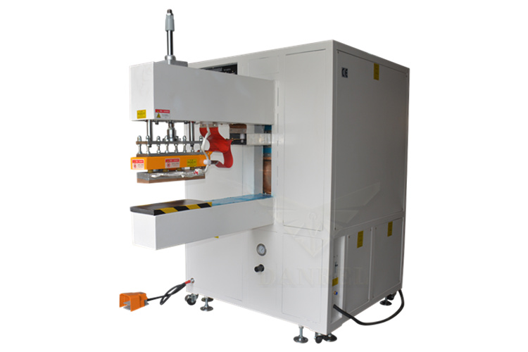 15KW & 25KW Gudgeon Arm RF Welders High Frequency Welding Machine For Round Shape PVC Water Tanks