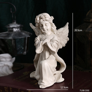 Atacado retro europeu do velho branco menina anjo ornamentos decoração n resina figura <span class=keywords><strong>figurines</strong></span> knick-knacks